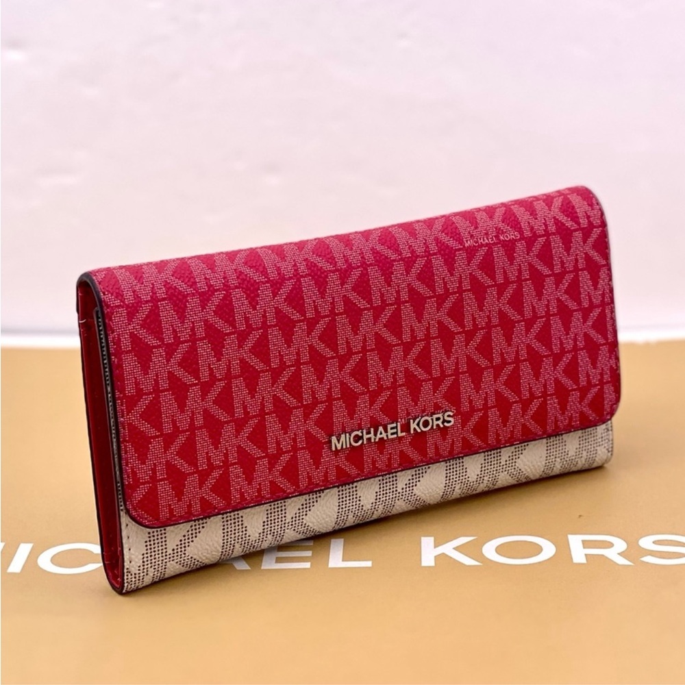 MICHAEL KORS Jet Set Travel Signature
Logo Tri-Fold Wallet DARK RASPBERRY MULTI - Picture 5 of 9
